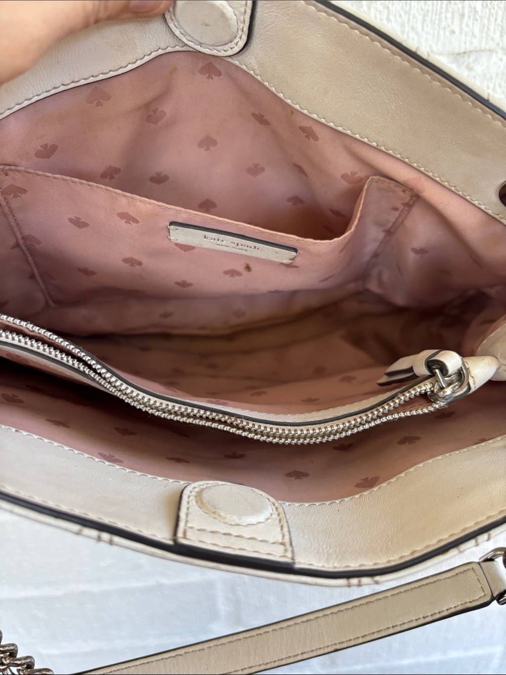 kate spade Medium Convertible Briar Lane Quilted White Shoulder Bag - Picture 5 of 10